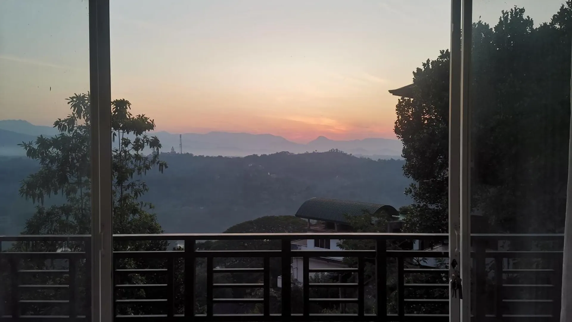 Bed & Breakfast Dream House Residence Kandy Sri Lanka