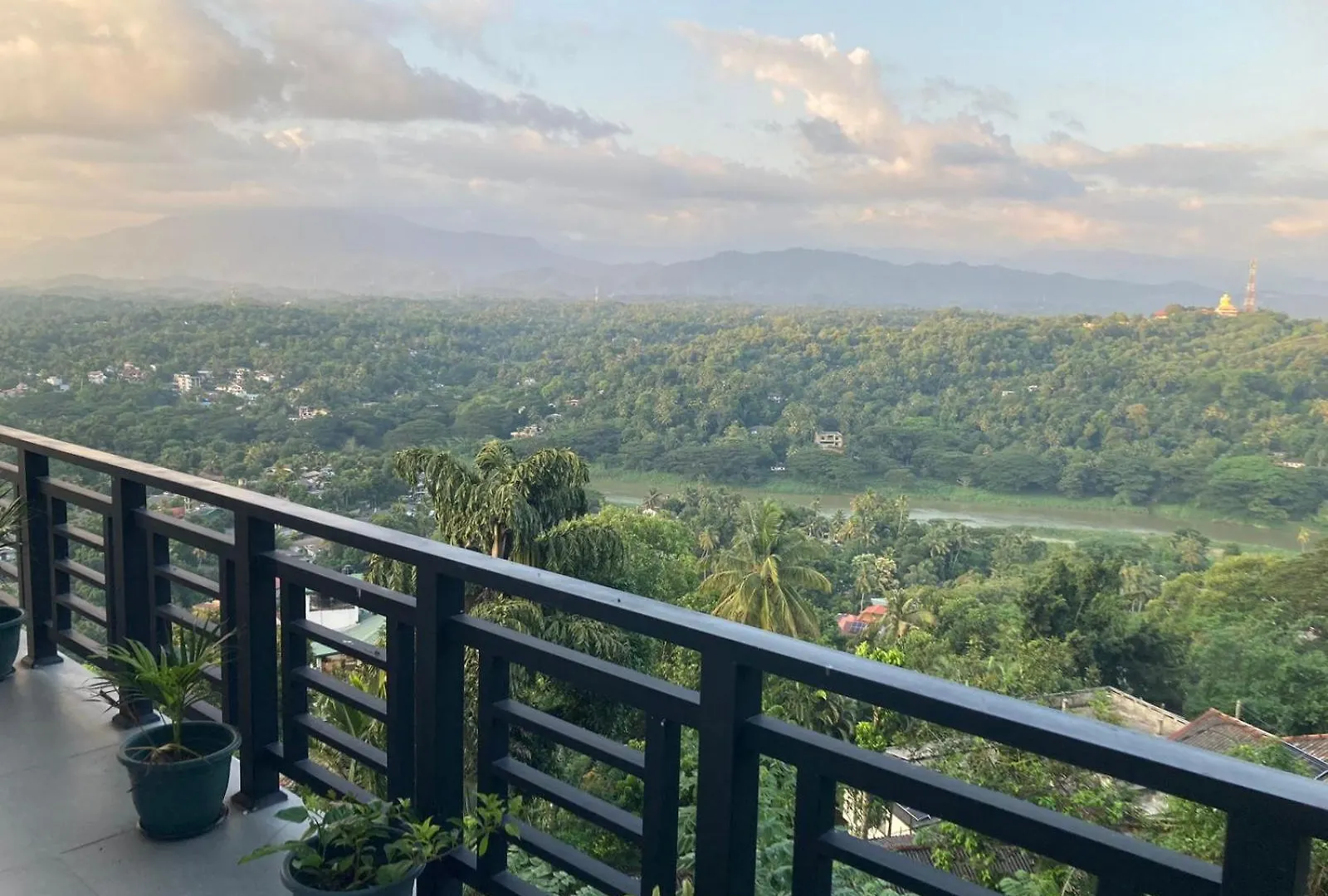 Bed & Breakfast Dream House Residence Kandy Sri Lanka