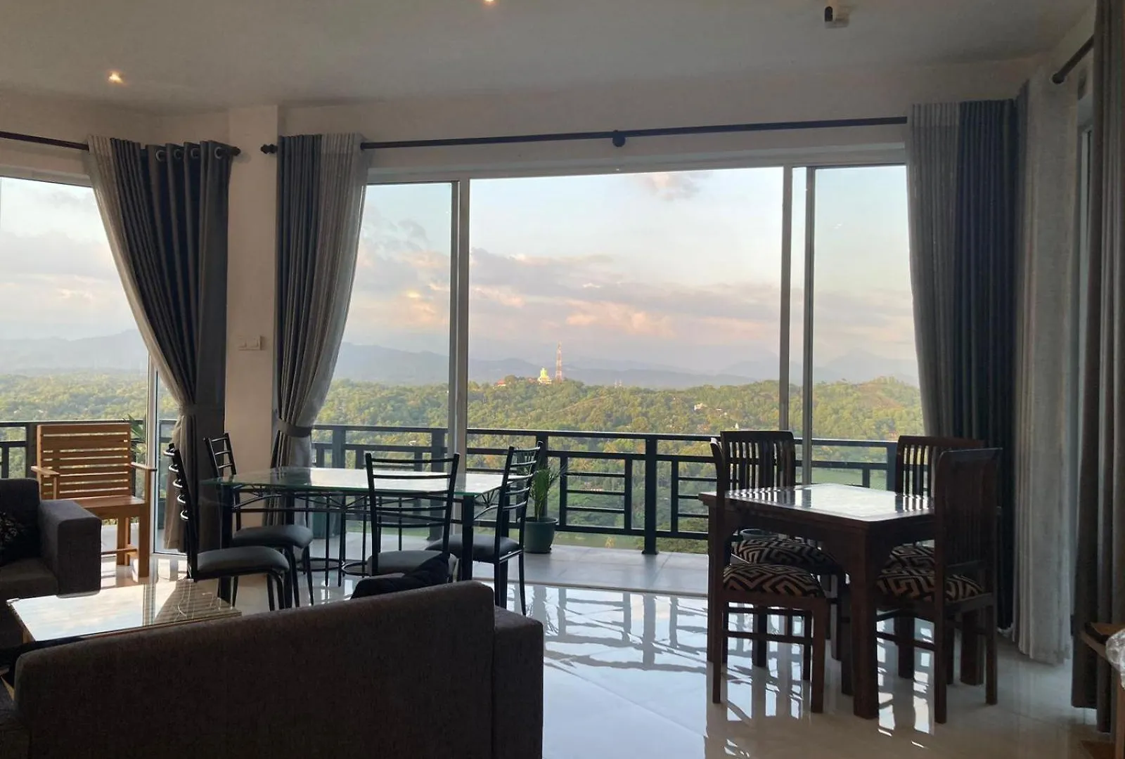 Dream House Residence Kandy