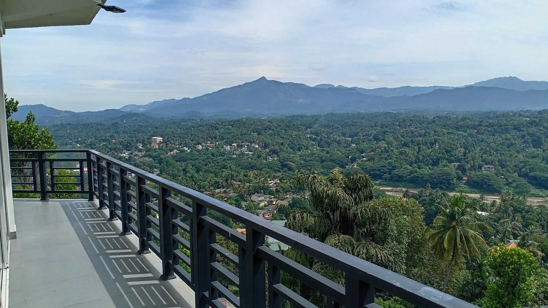 Dream House Residence Kandy