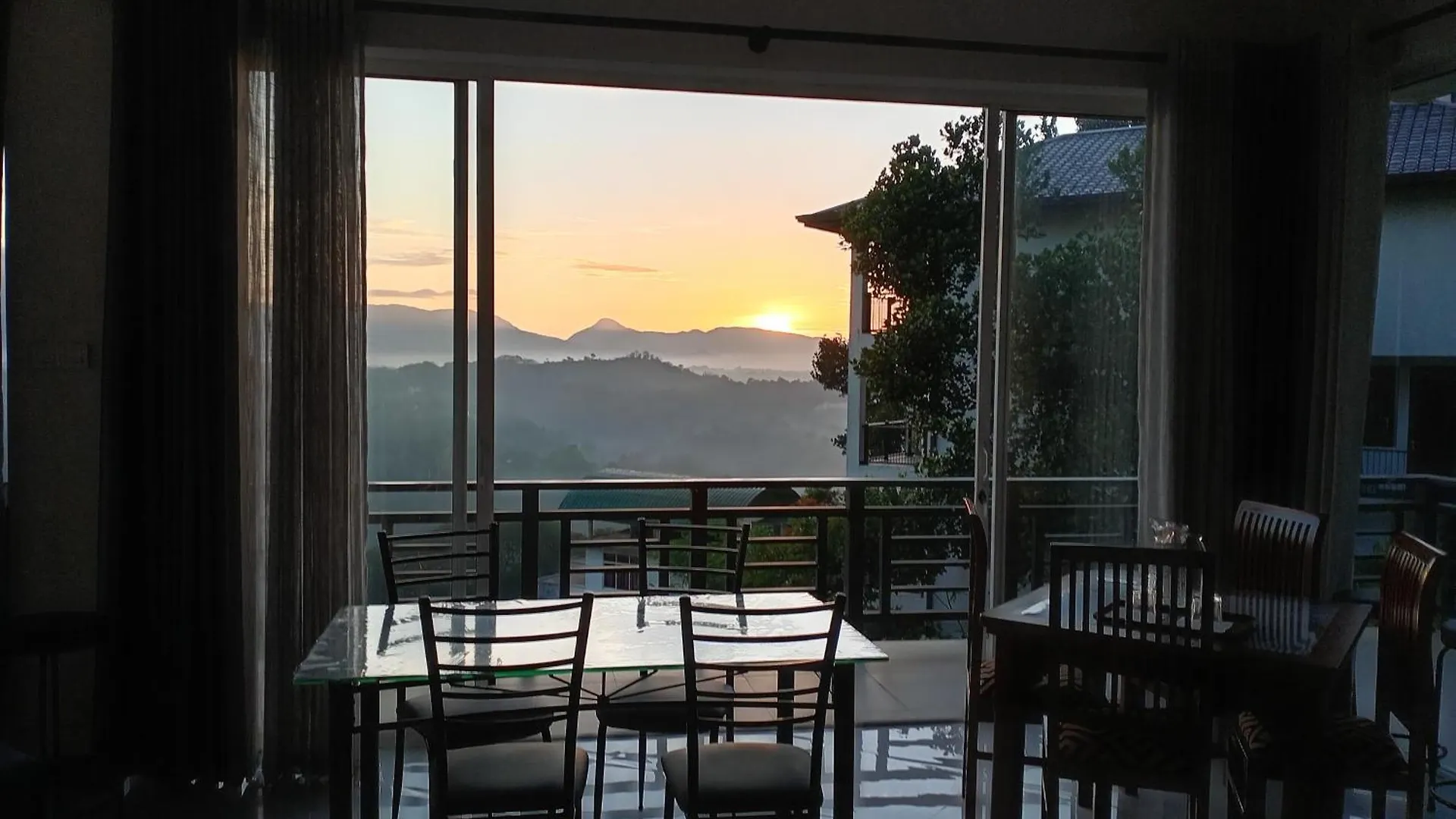 Bed & Breakfast Dream House Residence Kandy