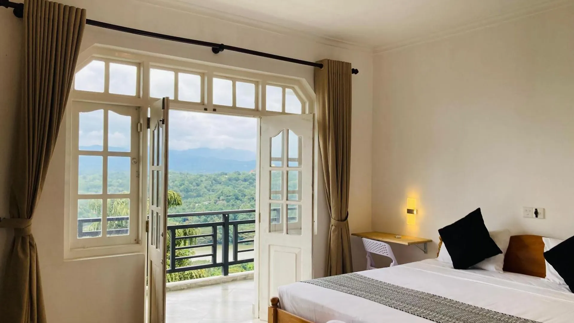 Bed & Breakfast Dream House Residence Kandy Sri Lanka